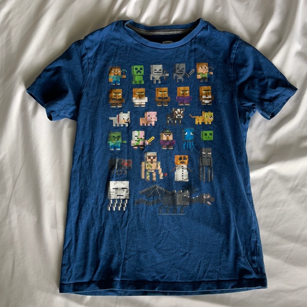 Old Navy boys Minecraft tshirt